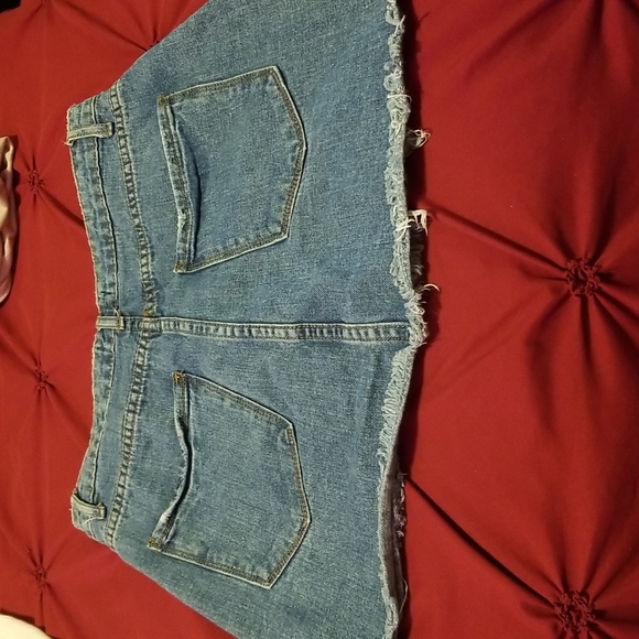 Forever 21 denim skirt - Picture 3 of 3